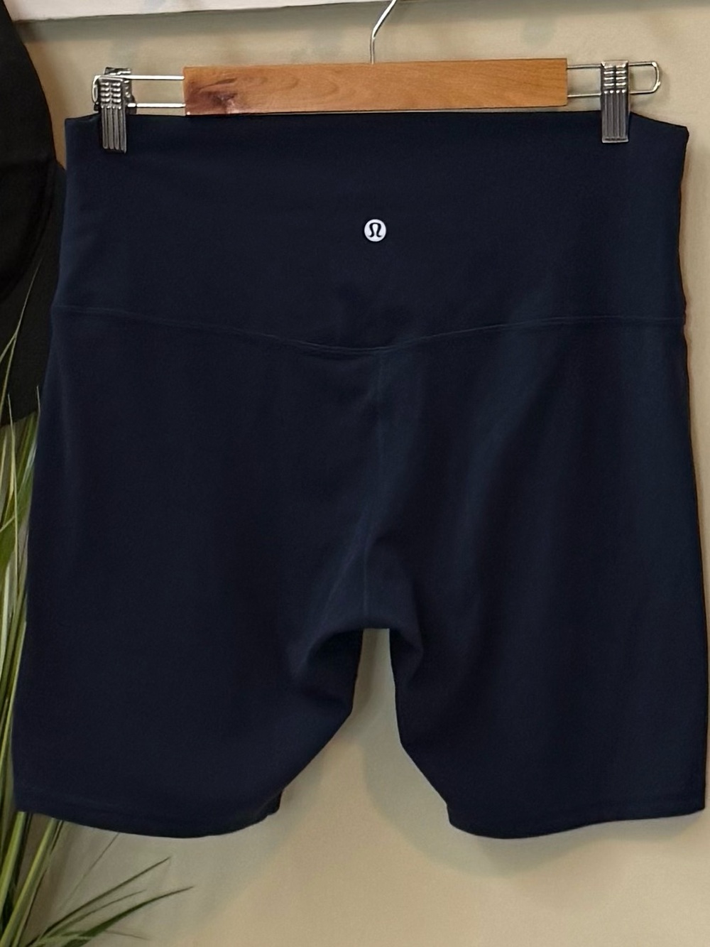 Lululemon Blue Align High Waist Shorts 8" True Navy Size 12 🔥 EUC Retail $68